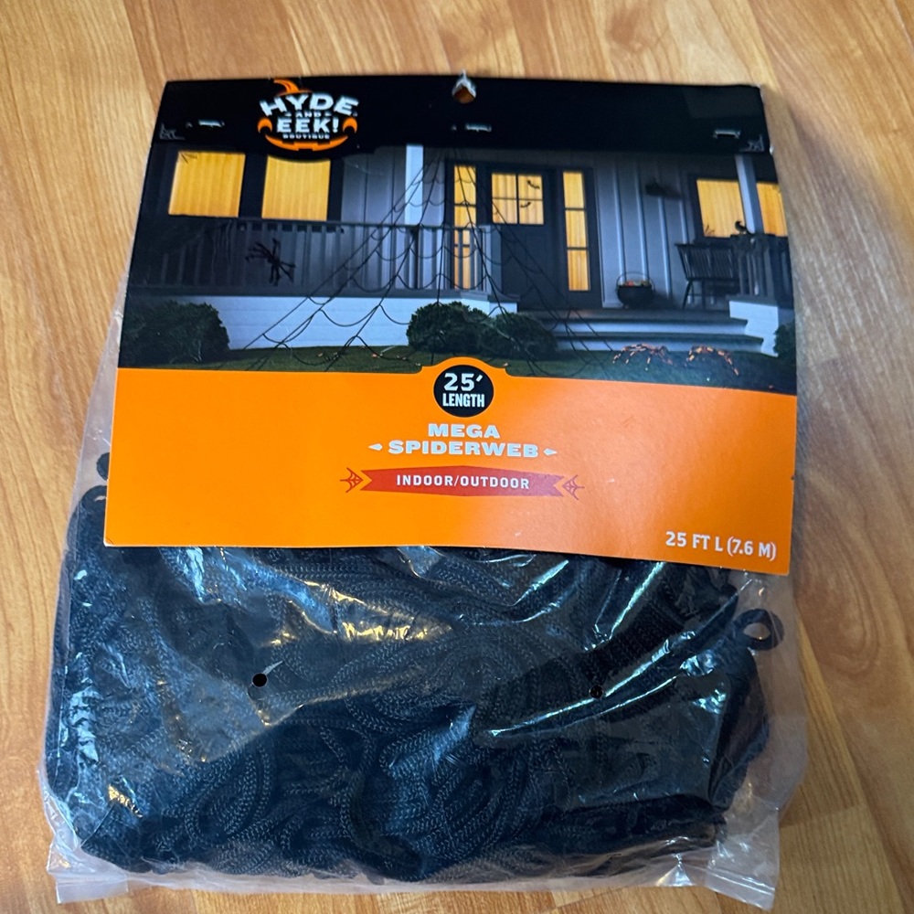 Hyde & eek Halloween 25’ mega spiderweb outdoor/ indoor spooky decoration NEW - Picture 1 of 3
